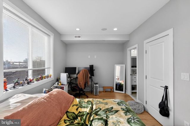 2336 N MASCHER ST, Philadelphia, PA 19133