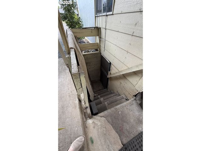 102 HOLEMAN Ave, Eugene, OR 97404