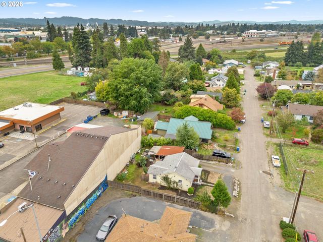 102 HOLEMAN Ave, Eugene, OR 97404