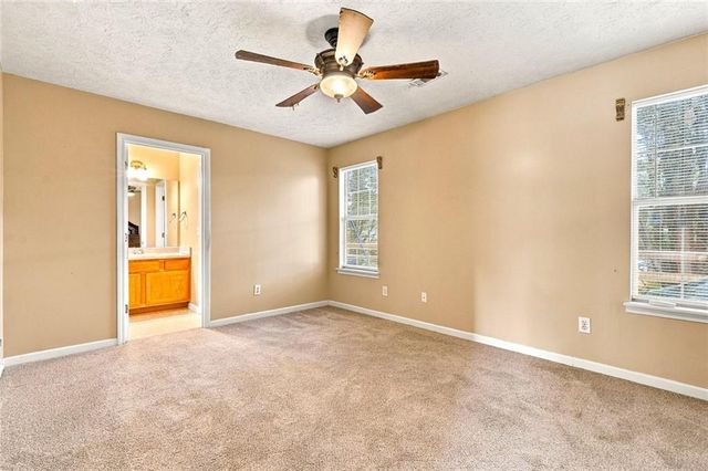 306 Dove Point, Social Circle, GA 30025