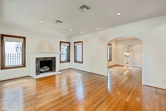 3028 Georgetown Street, West University Place, TX 77005