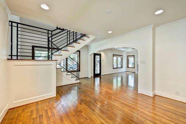 3028 Georgetown Street, West University Place, TX 77005