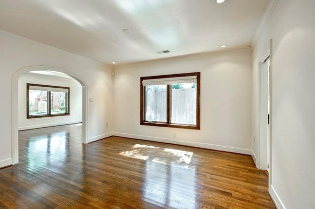 3028 Georgetown Street, West University Place, TX 77005