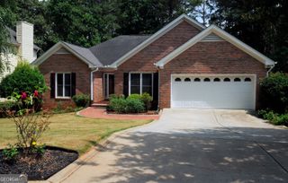 1105 Secret Cove Drive, Sugar Hill, GA 30518