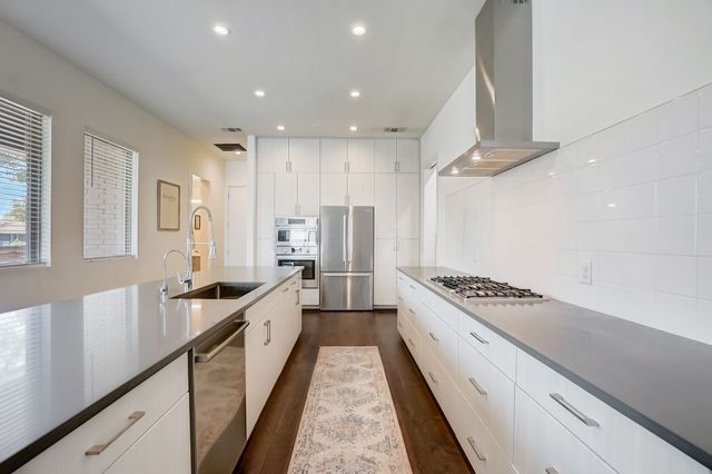 3312 Walchard Court, Dallas, TX 75229