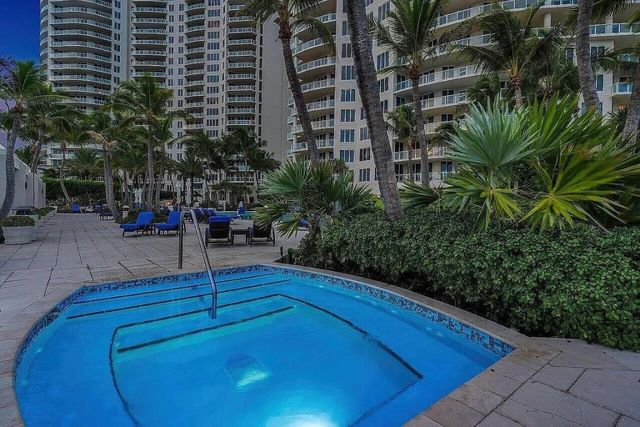 2700 N Ocean Drive 2502b, Singer Island, FL 33404