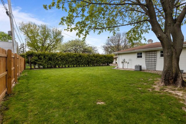 543 E MURRAY AVENUE, Appleton, WI 54915