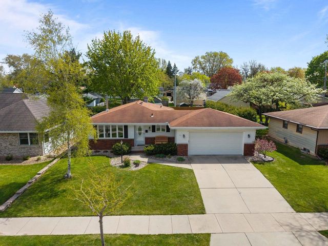 543 E MURRAY AVENUE, Appleton, WI 54915