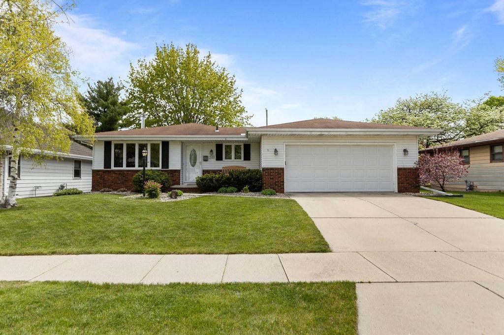 543 E MURRAY AVENUE, Appleton, WI 54915