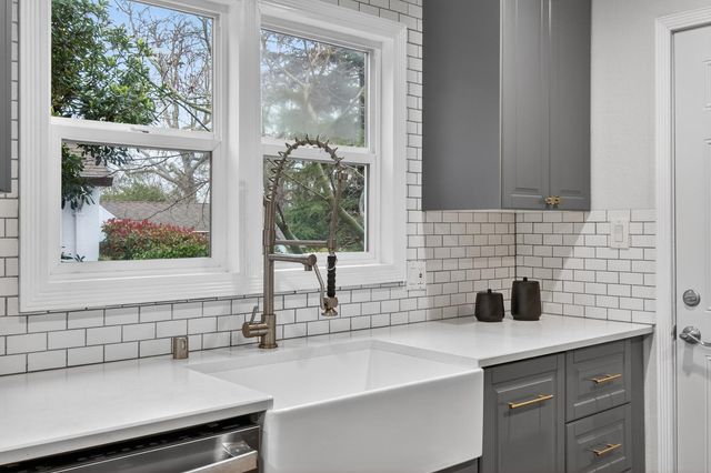 2373 Carlsbad Ave, Sacramento, CA 95821