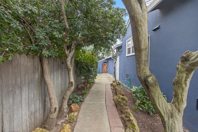 2373 Carlsbad Ave, Sacramento, CA 95821