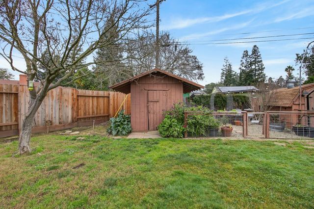 2373 Carlsbad Ave, Sacramento, CA 95821