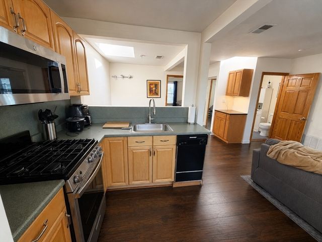 3 K Street Place 3, Boston, MA 02127