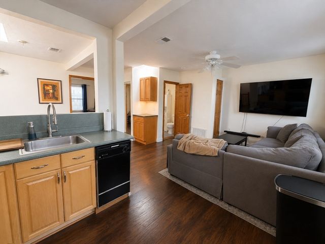 3 K Street Place 3, Boston, MA 02127