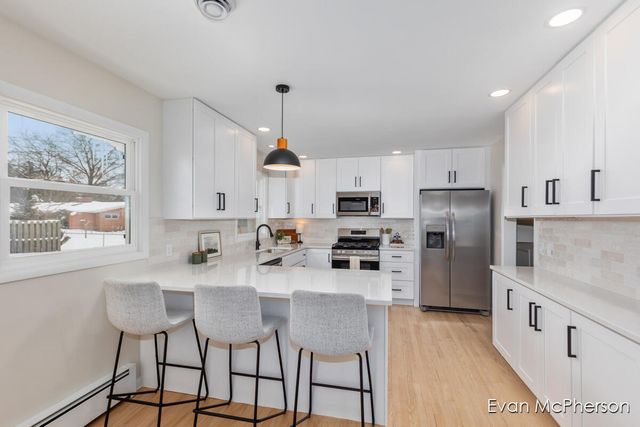 2512 Union Avenue NE, Grand Rapids, MI 49505