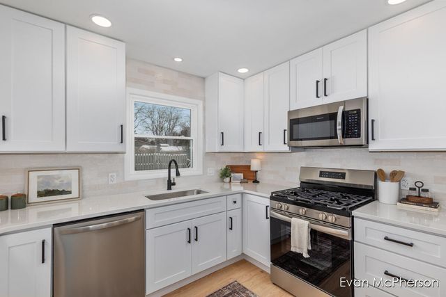 2512 Union Avenue NE, Grand Rapids, MI 49505