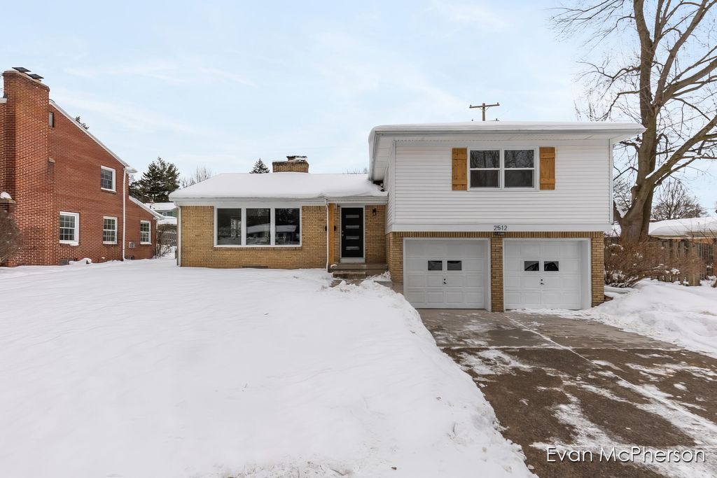 2512 Union Avenue NE, Grand Rapids, MI 49505