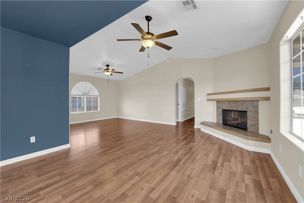 6836 Elm Creek Drive 201, Las Vegas, NV 89108 — photo 2