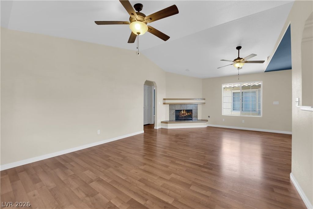 6836 Elm Creek Drive 201, Las Vegas, NV 89108 — photo 5