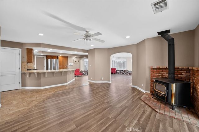 13610 Hidden Valley Road, Victorville, CA 92395
