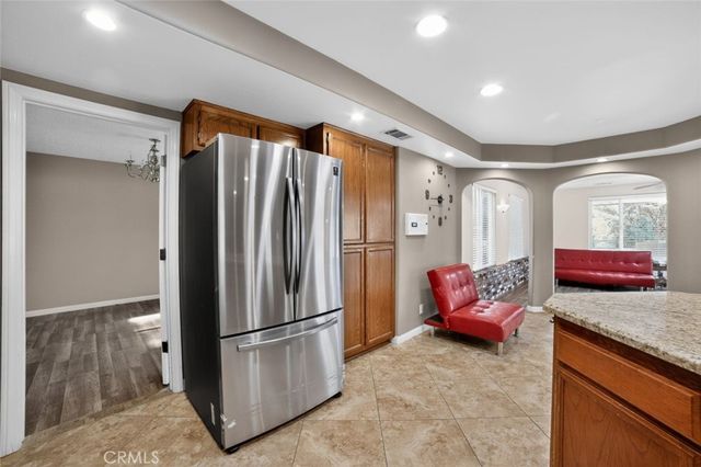 13610 Hidden Valley Road, Victorville, CA 92395