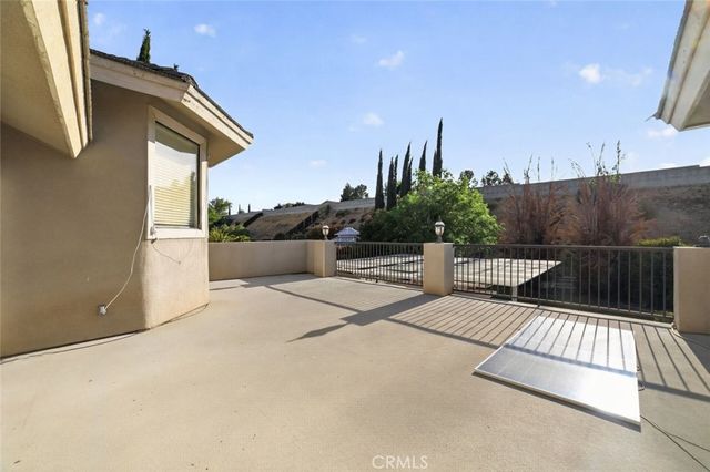 13610 Hidden Valley Road, Victorville, CA 92395