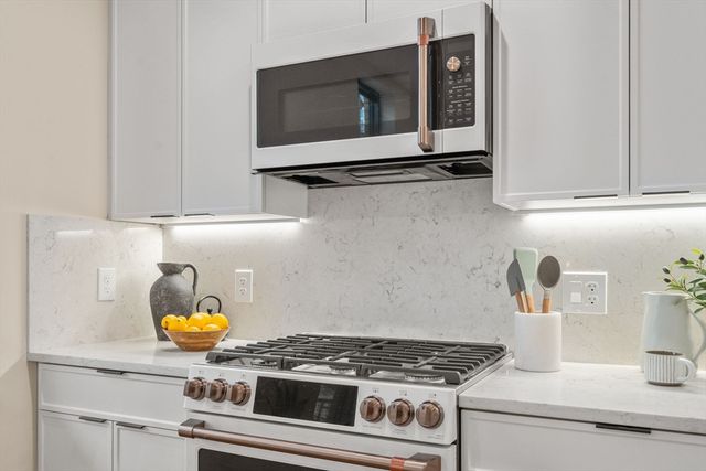 100 Lincoln Street 403, Boston, MA 02135