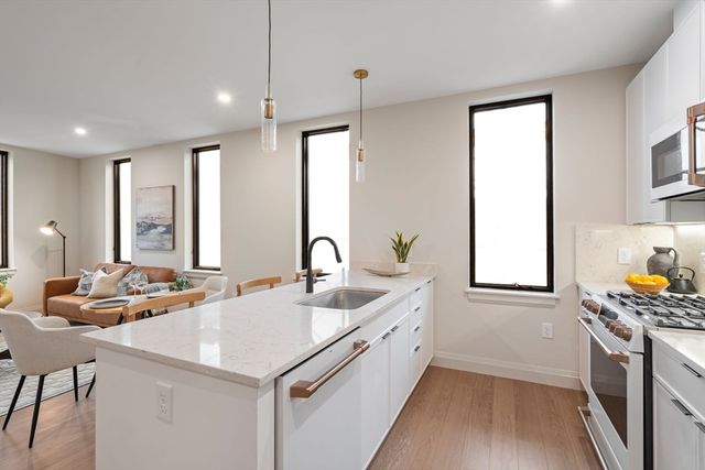 100 Lincoln Street 403, Boston, MA 02135