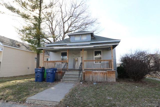 1200 Fitzhugh Street, Bay City, MI 48708