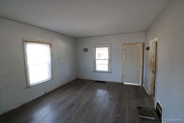 1200 Fitzhugh Street, Bay City, MI 48708