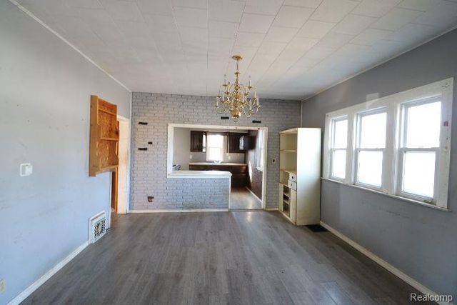 1200 Fitzhugh Street, Bay City, MI 48708