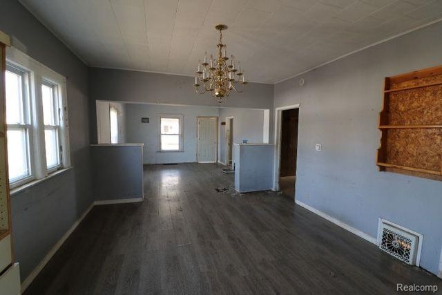 1200 Fitzhugh Street, Bay City, MI 48708