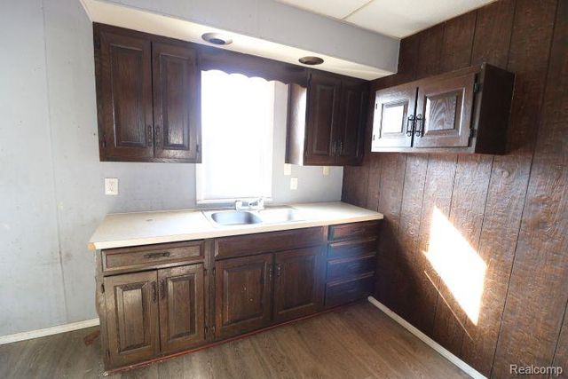 1200 Fitzhugh Street, Bay City, MI 48708