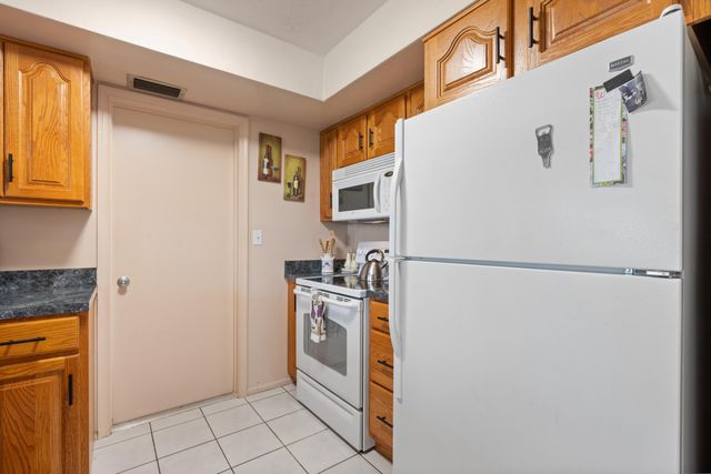 5017 NW 49th Road, Tamarac, FL 33319