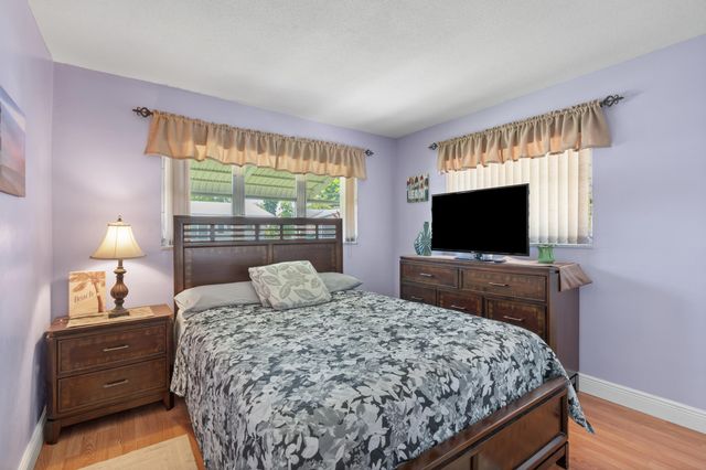 5017 NW 49th Road, Tamarac, FL 33319