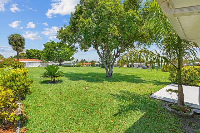 5017 NW 49th Road, Tamarac, FL 33319