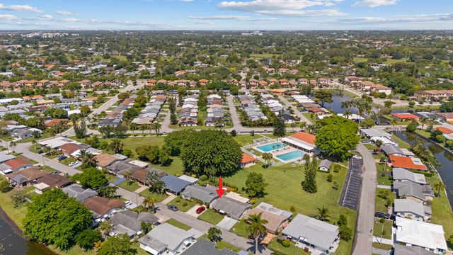 5017 NW 49th Road, Tamarac, FL 33319