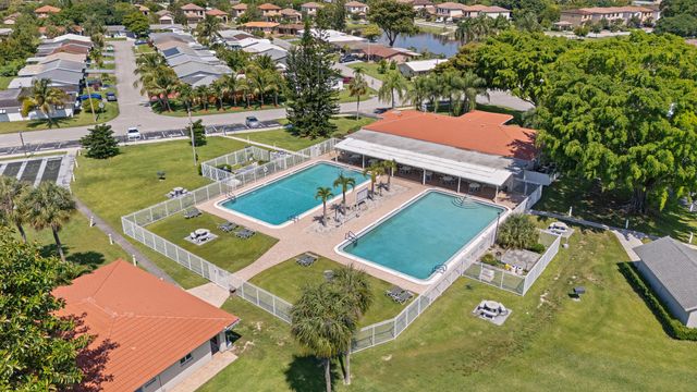 5017 NW 49th Road, Tamarac, FL 33319