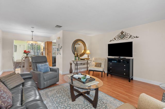 5017 NW 49th Road, Tamarac, FL 33319