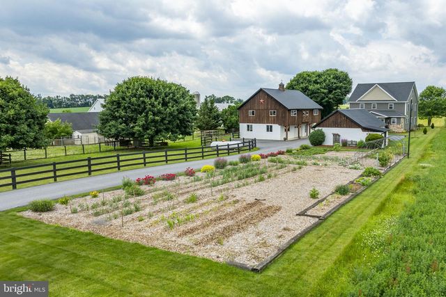 346 LYNWOOD RD, Bird In Hand, PA 17505