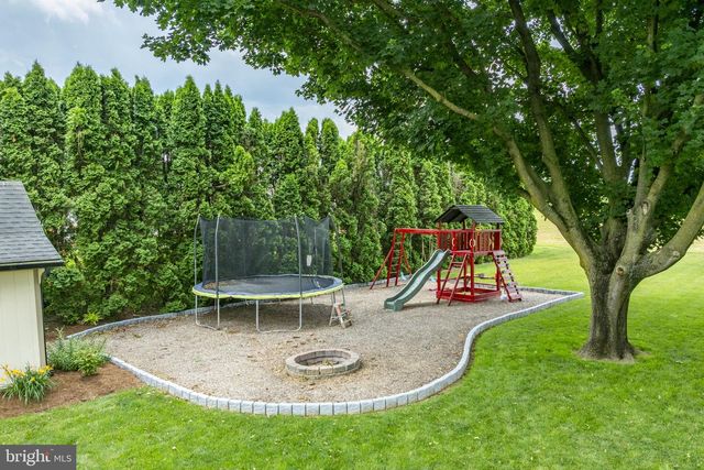 346 LYNWOOD RD, Bird In Hand, PA 17505