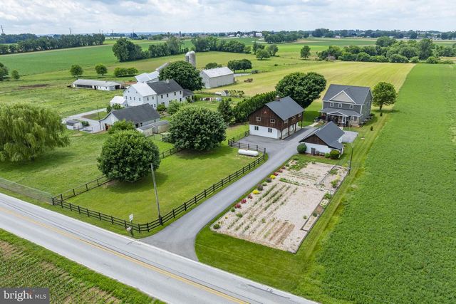 346 LYNWOOD RD, Bird In Hand, PA 17505