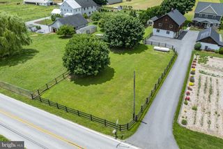 346 LYNWOOD RD, Bird In Hand, PA 17505