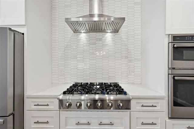 1857 RIVEREDGE DRIVE, Tarpon Springs, FL 34689