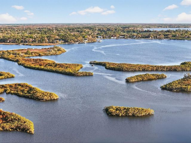 1857 RIVEREDGE DRIVE, Tarpon Springs, FL 34689