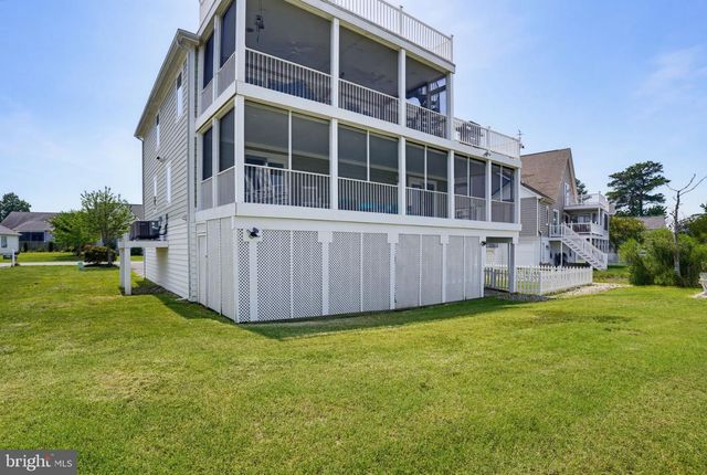38065 WHITESVIEW CIR, Ocean View, DE 19970