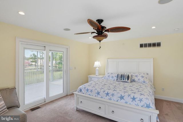 38065 WHITESVIEW CIR, Ocean View, DE 19970