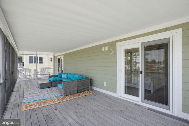38065 WHITESVIEW CIR, Ocean View, DE 19970