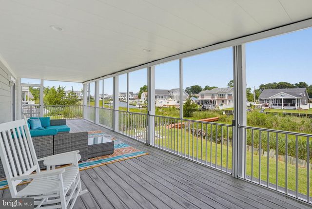 38065 WHITESVIEW CIR, Ocean View, DE 19970