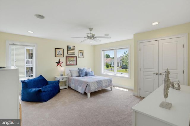 38065 WHITESVIEW CIR, Ocean View, DE 19970